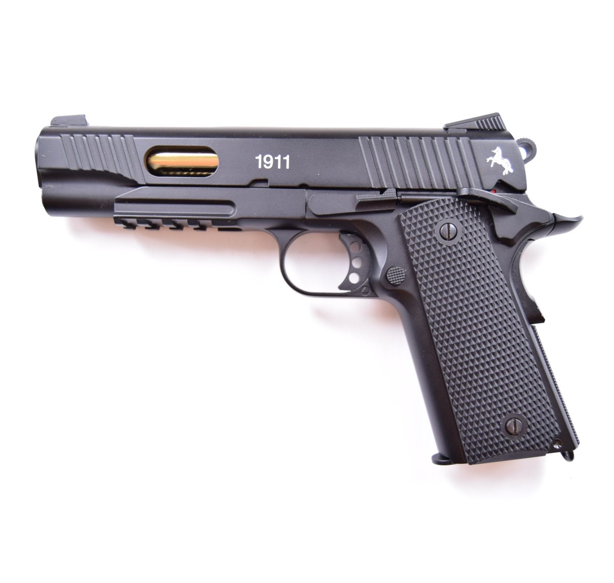 Пневматический пистолет Umarex Colt 1911 Custom