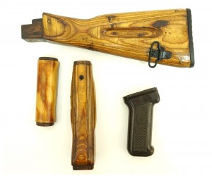 Тюнинг комплект для АК-74, Сайга (дерев. приклад, цевье и накладка, бакелит. рукоять)