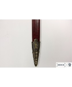 Дага (кинжал) Ричарда Львиное Сердце, в красных ножнах (XII век) DE-4157-N