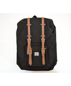 Рюкзак Herschel Little America Backpack 17L, черный с коричневыми пряжками