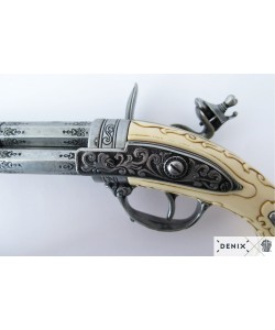 Макет пистолет кремневый трехдульный, под кость (Франция, XVIII век) DE-1309