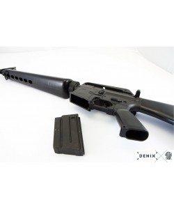 Макет штурмовая винтовка M16A1 (США, 1967 г., Вьетнамская война) DE-1133