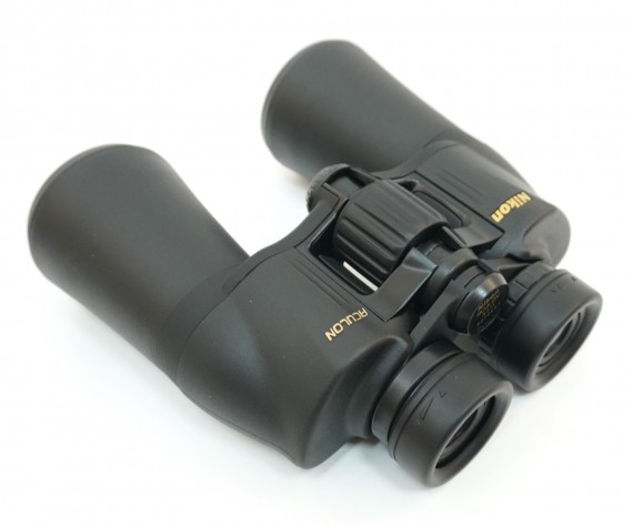 Nikon aculon hot sale a211 12x50