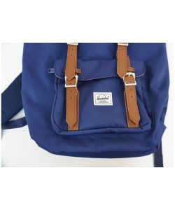 Рюкзак Herschel Little America Backpack 17L, синий с коричневыми пряжками
