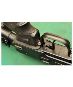 Кронштейн для установки эргономических рукояток АК-серии на СВД-С и Тигр-02 (ПЛАТФОРМА СВД-С)