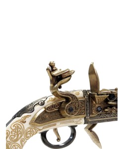 Макет пистолет кремневый двуствольный, под кость (Англия, 1750 г.) DE-1264