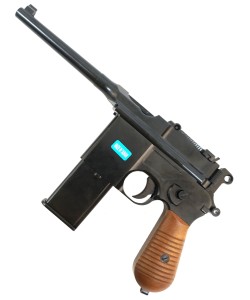Страйкбольный пистолет WE Mauser 712 Black, кобура-приклад, длинный магазин