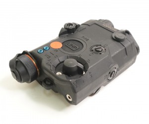 Тактический блок (фонарь с ЛЦУ) FMA PEQ LA5-C Upgrade Ver. LED White +Red laser w/IR BK