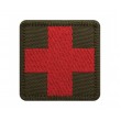 Шеврон ”Крест медика”, вышивка, 50x50 мм (красный, фон олива) - фото № 1