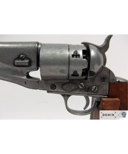 Револьвер Colt Army (США, 1860 г., Гражд. война) на бархатном панно, 43x23 зеленый бархат, дуб