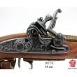 Пистолет французский кавалерийский (XVIII век) на бархатном панно, 43x23 зеленый бархат, дуб - фото № 8