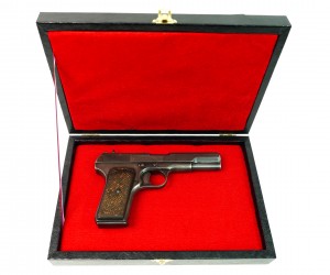 Подарочный кейс-футляр для пистолета, герб России (иск. кожа)