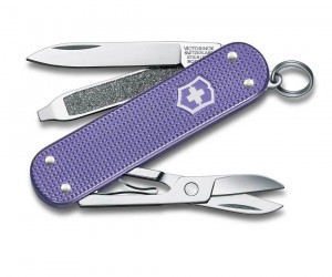 Нож-брелок Victorinox Classic Alox Colors 0.6221.223G Electric Lavender (58 мм, фиолетовый)