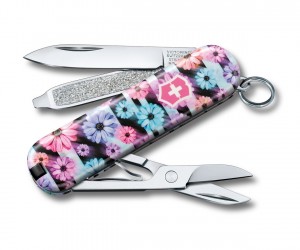 Нож-брелок Victorinox Classic 0.6223.L2107 ”Dynamic Floral” (58 мм, цветочки)