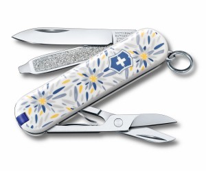 Нож-брелок Victorinox Classic 0.6223.L2109 ”Alpine Edelweiss” (58 мм)