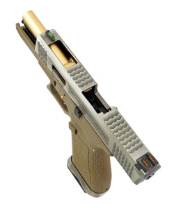 Страйкбольный пистолет WE Glock-17 G-Force, Tan рамка, серебр. затвор, золот. ствол