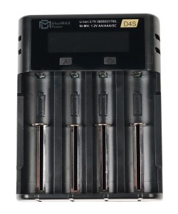 Зарядное устройство R4 LCD Universal Charger (4 slots)