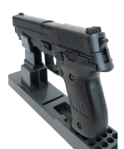 Страйкбольный пистолет Cyma SigSauer P226, Mosfet +UP гирбокс, Li-po, USB-зарядка (CM.122S)