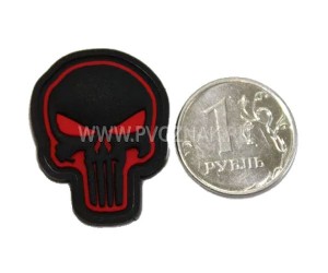 Шеврон ”Каратель” (Punisher), PVC на велкро, 30x23 мм (черно-красный)