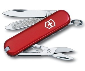 Нож-брелок Victorinox Classic 0.6203 (58 мм, красный)