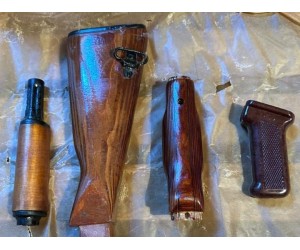 Тюнинг комплект для АК-74, Сайга (дерев. приклад, цевье и накладка с газовой трубкой, бакелит. рукоять)