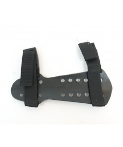 Крага №1 детская (пластик)