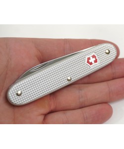 Нож складной Victorinox Pioneer Range 0.8000.26 (93 мм, серебристый)